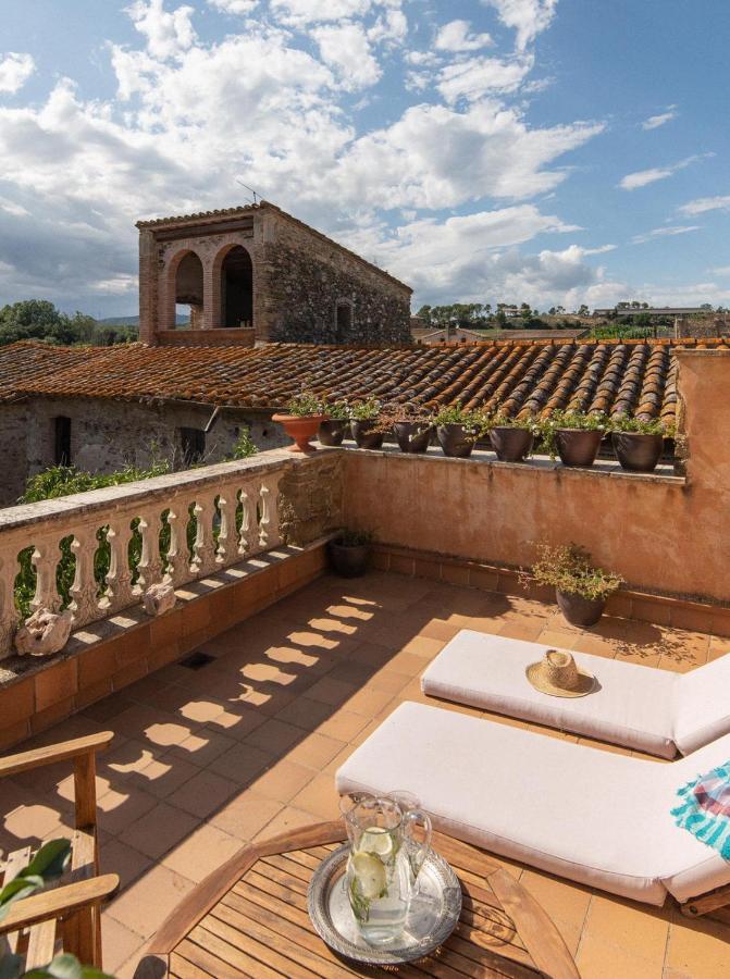 El Palauet De Monells - Adults Only Hotel Exterior photo